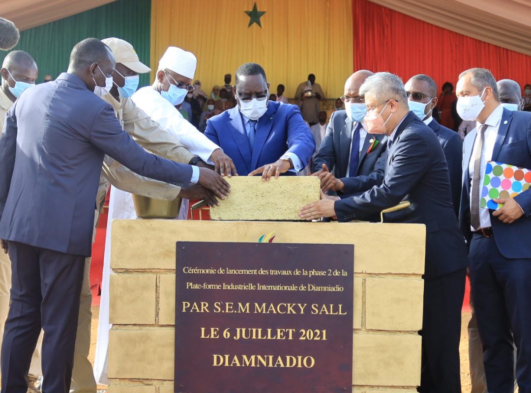 四川路橋點亮塞內加爾“燈塔”工程