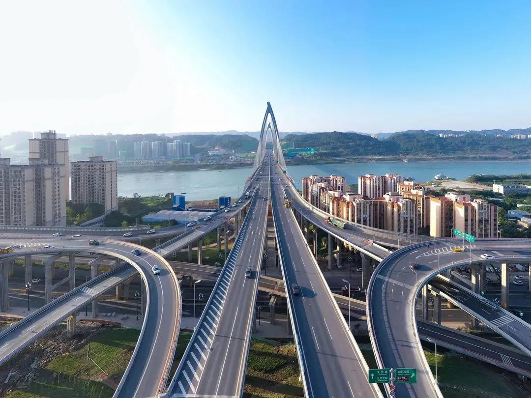 宜賓市鹽坪壩長(zhǎng)江大橋及連接線工程全面通車