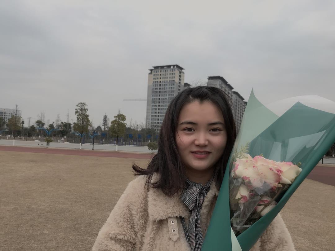 李悅.jpg 李悅.jpg