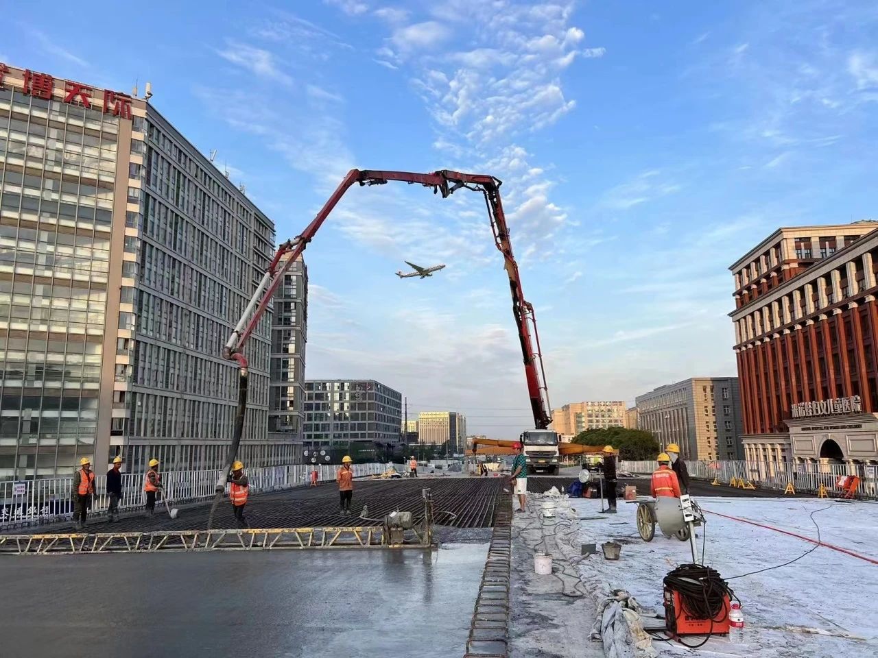 喜報(bào) | 盛通公司承建武侯大道項(xiàng)目獲評(píng)“成都市結(jié)構(gòu)優(yōu)質(zhì)工程”！