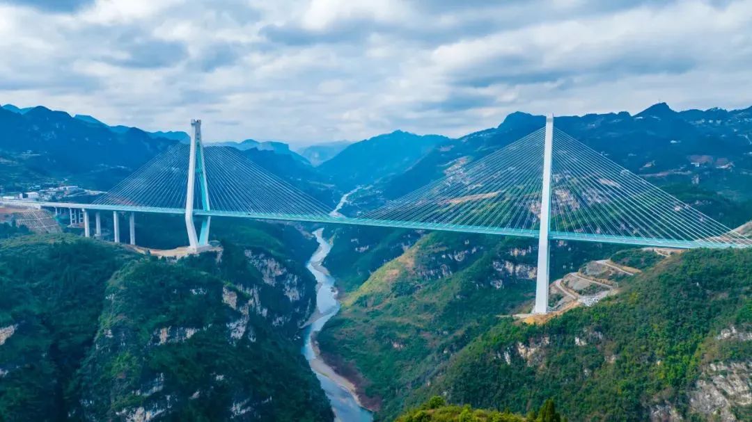 奮戰(zhàn)開門紅 | 今日，古金高速通車試運(yùn)營