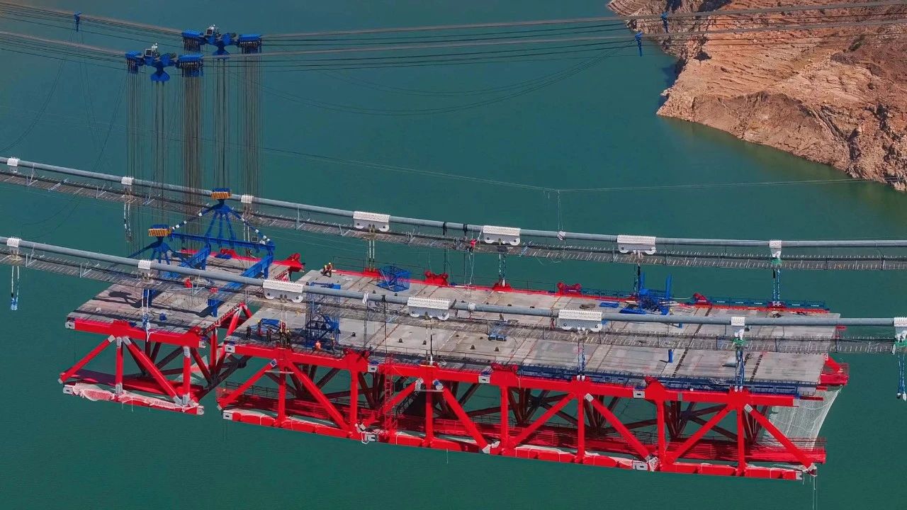 央視關(guān)注丨川滇金沙江特大橋建設(shè)迎來(lái)關(guān)鍵階段