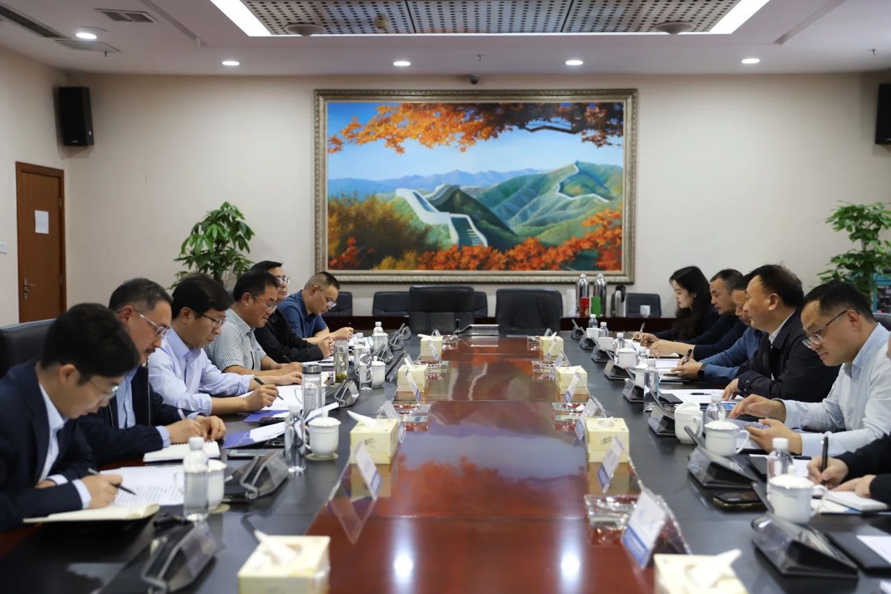 四川路橋與四川咨詢監(jiān)理公司召開(kāi)交流座談