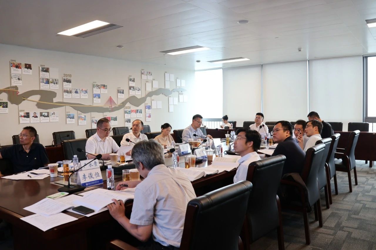 答辯現(xiàn)場2.jpg 答辯現(xiàn)場2.jpg