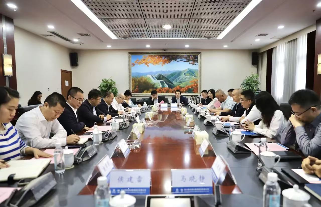 四川路橋與新疆交投舉行工作交流座談會(huì)