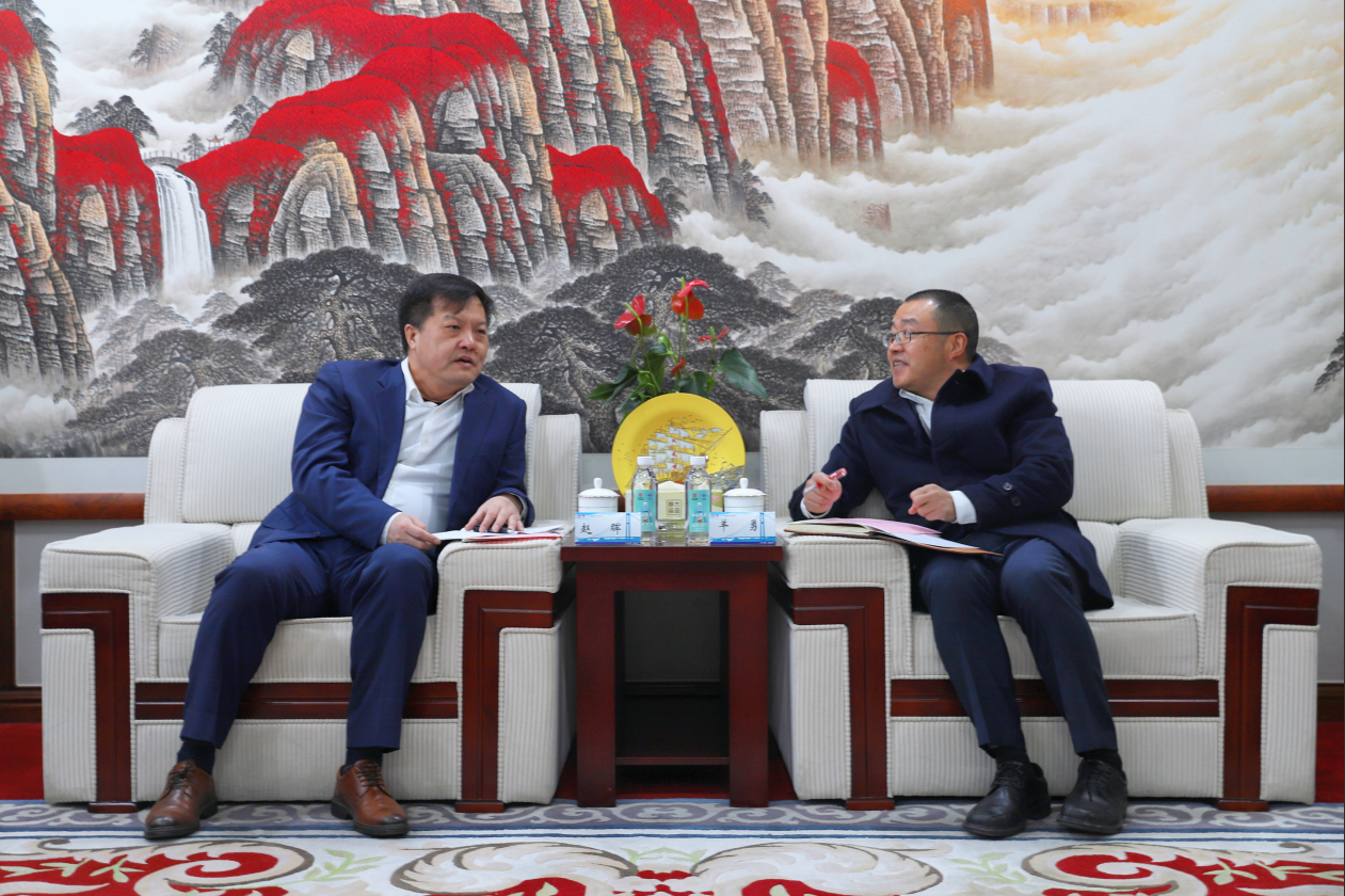 四川路橋與鐵建重工舉行交流座談