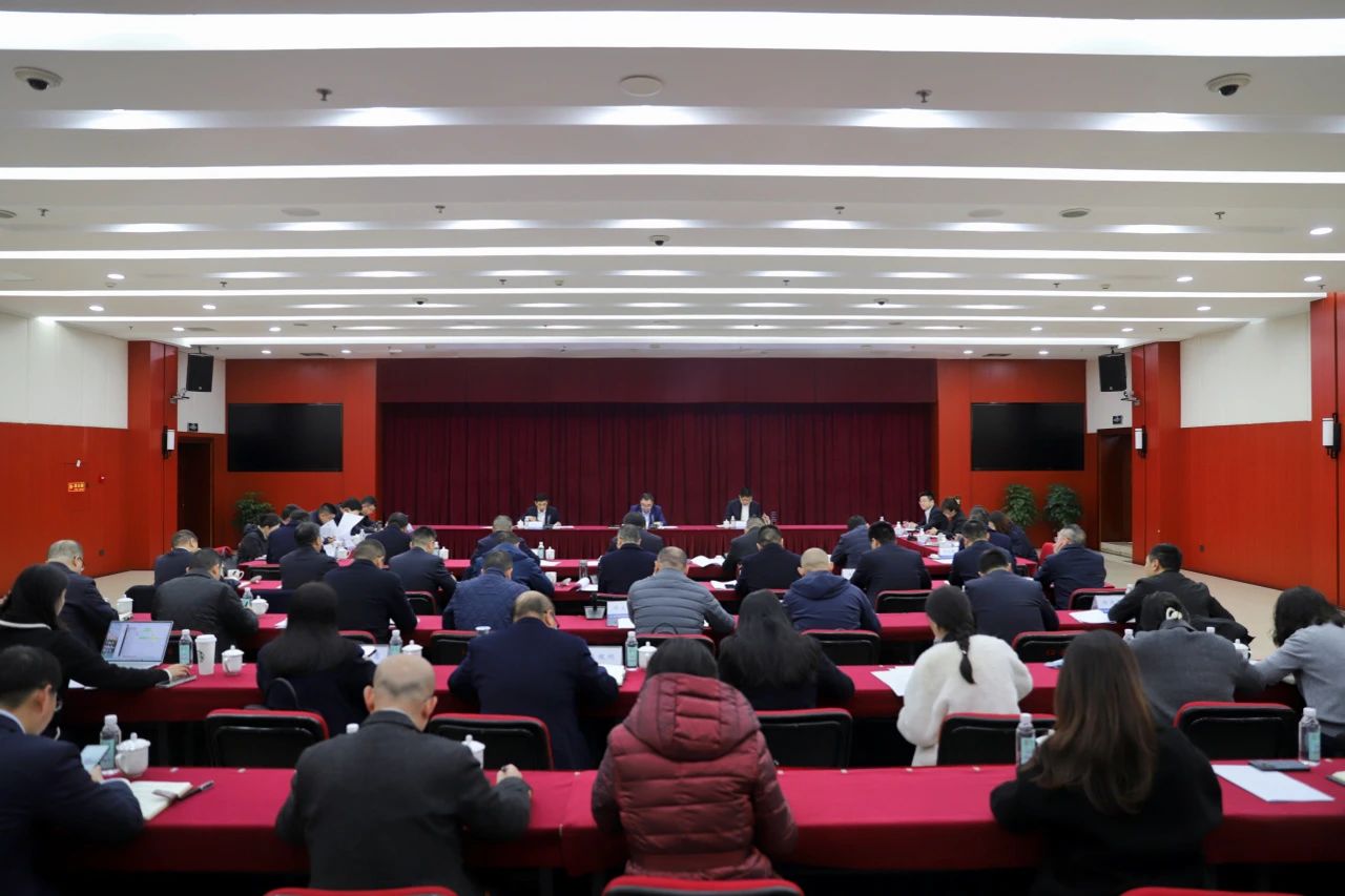 蜀道集團黨委副書記、副董事長、總經(jīng)理張勝帶隊赴四川路橋調(diào)研指導(dǎo)工作