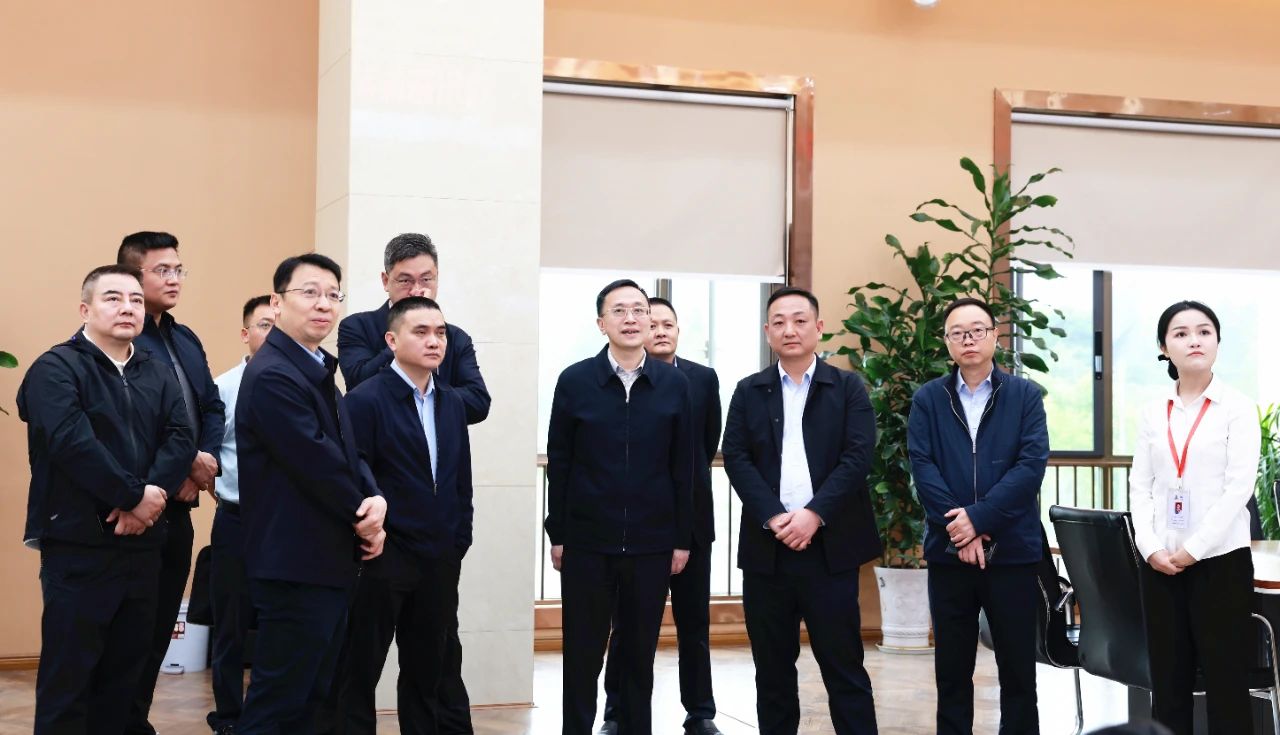 蜀道集團總工程師黃兵調研川南片區(qū)公司運營管理暨汛期安全工作