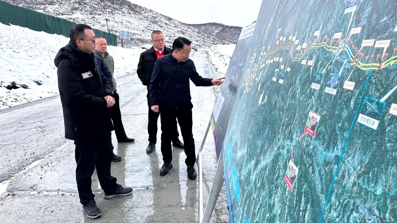 四川路橋黨委副書記、副董事長、總經(jīng)理羊勇帶隊督導重點項目建設工作