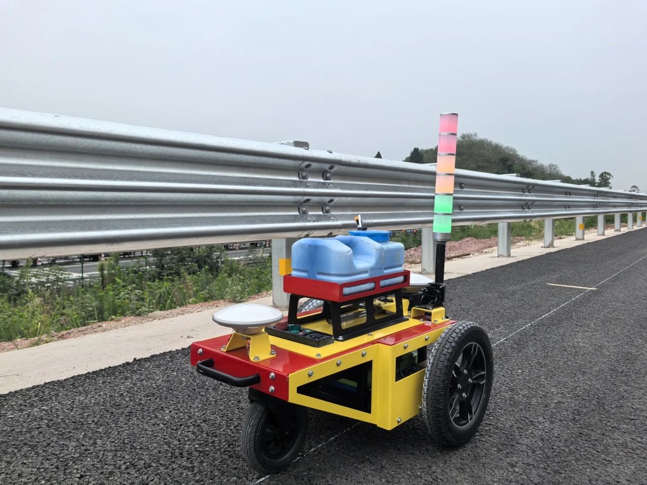 要想標(biāo)線畫得“端”，智慧“墨斗”來(lái)把關(guān)！