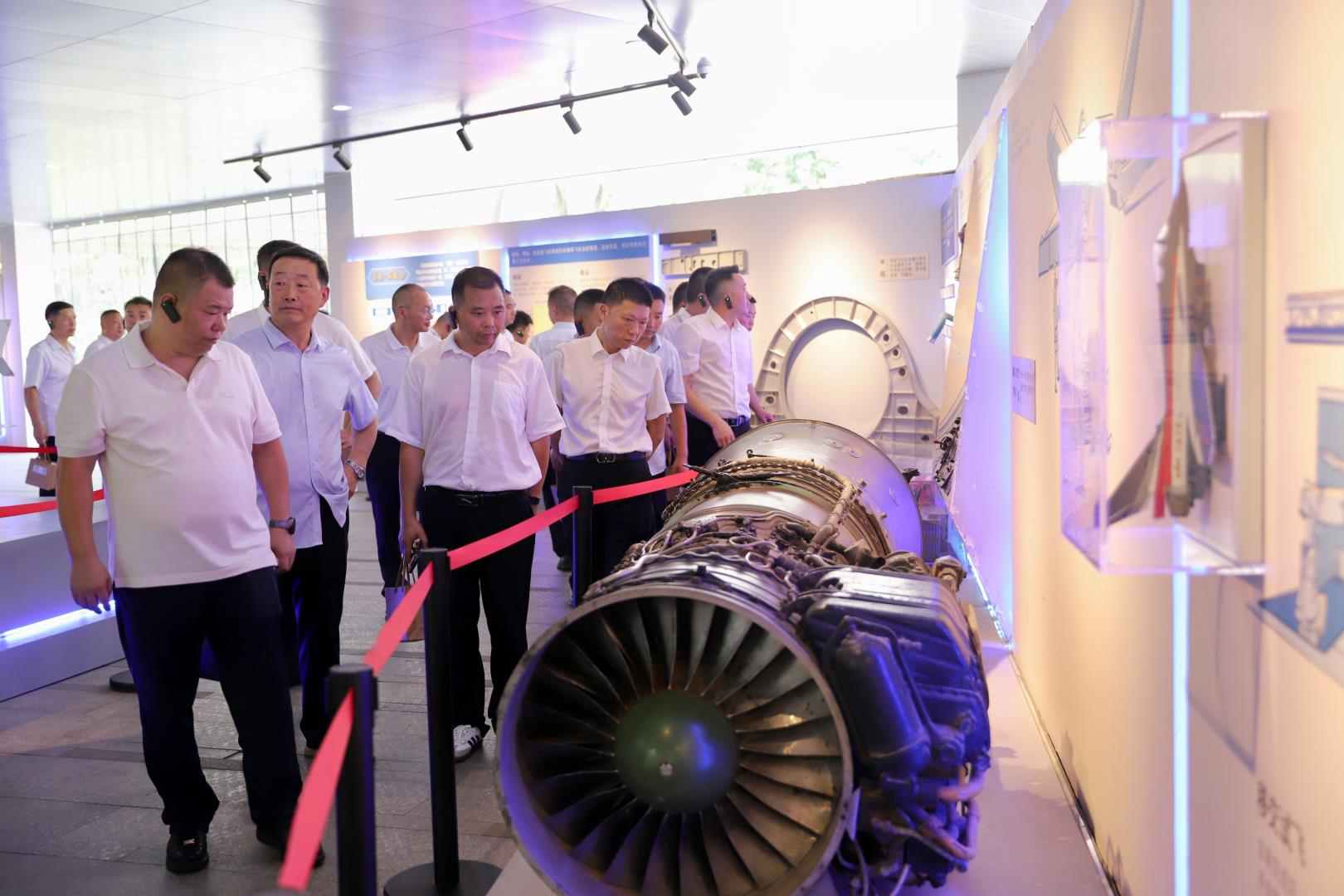 a0480179cbe033e546013e42ce63cf9.jpg a0480179cbe033e546013e42ce63cf9.jpg